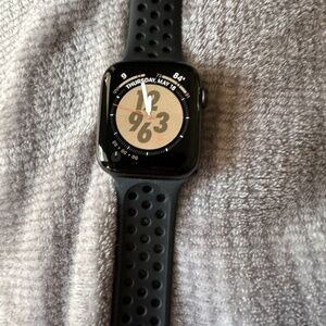 Apple Watch series 5 nike edition